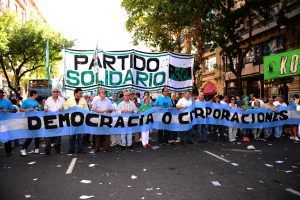 democracia-o-corporaciones